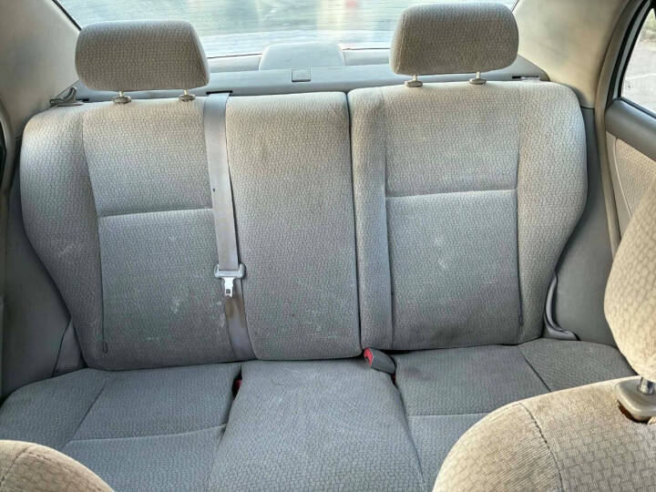2004 Toyota Corolla
