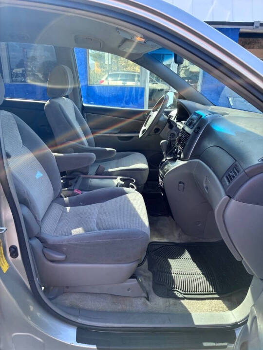 2010 Toyota Sienna