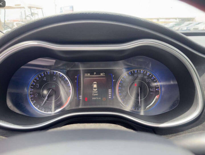 2017 Chrysler 200